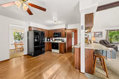 9311  Northwestern Ave, Racine, WI 53406 - Photo 10