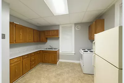 1519  Superior St #Lower, Racine, WI 53402 - Photo 2