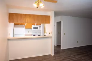 4326 Melody Ln, Madison, WI 53704 - Photo 6