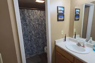4326 Melody Ln, Madison, WI 53704 - Photo 14