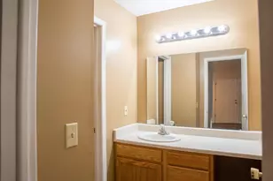 4326 Melody Ln, Madison, WI 53704 - Photo 14