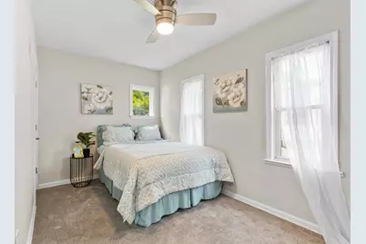 2559 S 84th St, West Allis, WI 53227 - Photo 12