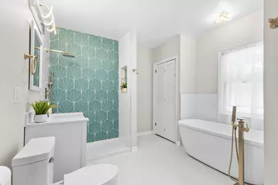 2559 S 84th St, West Allis, WI 53227 - Photo 14