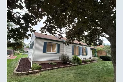 4550 N 103rd St, Wauwatosa, WI 53225 - Photo 2