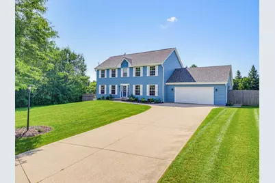 4645 W Sherwood Dr, Franklin, WI 53132 - Photo 42