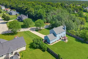4645 W Sherwood Dr, Franklin, WI 53132 - Photo 58
