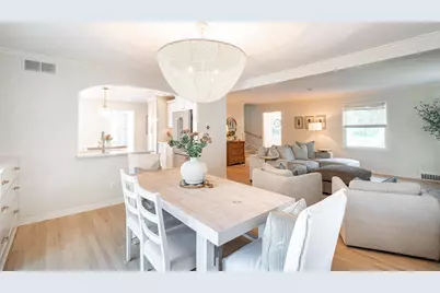 7431 N Boyd Way, Fox Point, WI 53217 - Photo 14