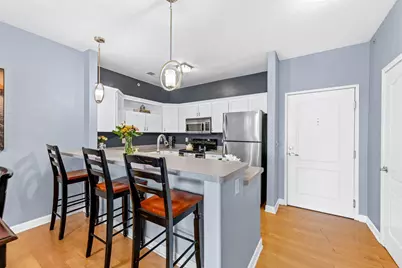 1619 N Farwell Ave #108, Milwaukee, WI 53202 - Photo 4