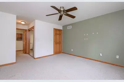 2836  Raintree Ln, Waukesha, WI 53189 - Photo 18