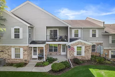 1102 N Sunnyslope Dr #104, Racine, WI 53406 - Photo 4