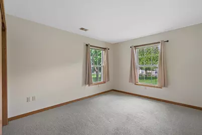 1102 N Sunnyslope Dr #104, Racine, WI 53406 - Photo 18