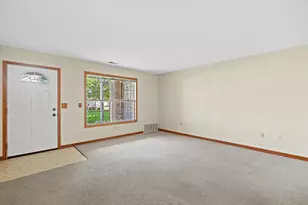 1102 N Sunnyslope Dr, Racine, WI 53406 - Photo 8