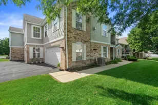 1102 N Sunnyslope Dr, Racine, WI 53406 - Photo 40