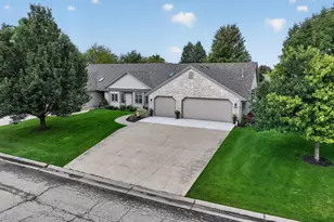 520 Green Valley Dr, Racine, WI 53406 - Photo 42