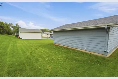 6665 S 20th St, Oak Creek, WI 53154 - Photo 38