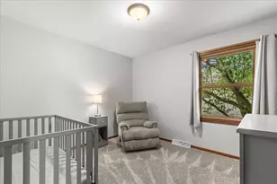 819 Kings Ridge Ct, West Bend, WI 53090 - Photo 16