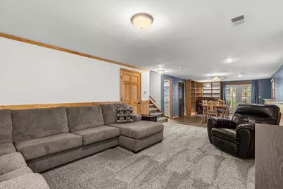 819  Kings Ridge Ct, West Bend, WI 53090 - Photo 20