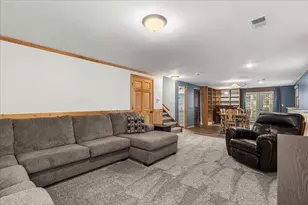 819 Kings Ridge Ct, West Bend, WI 53090 - Photo 20