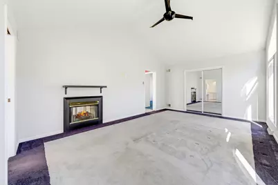 3681 W Jerelin Dr, Franklin, WI 53132 - Photo 22