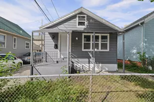 917 S 9th St, Milwaukee, WI 53204 - Photo 1