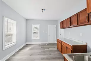 917 S 9th St, Milwaukee, WI 53204 - Photo 6