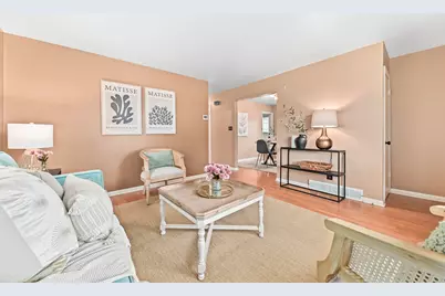 4175 N 92nd St, Wauwatosa, WI 53222 - Photo 6