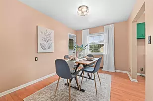 4175 N 92nd St, Wauwatosa, WI 53222 - Photo 8