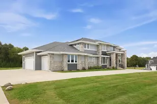 N60W26339 Katesbridge Dr, Lisbon, WI 53089 - Photo 52
