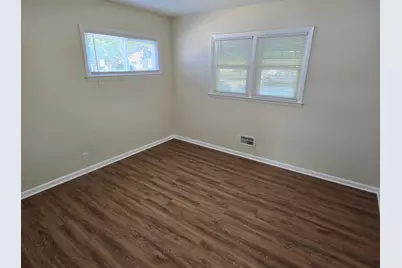 3777 S 24th St, Milwaukee, WI 53221 - Photo 8