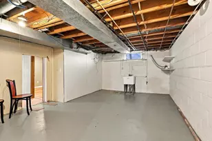915 N 9th St, Manitowoc, WI 54220 - Photo 20