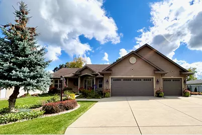 S77W18475  Janesville Rd, Muskego, WI 53150 - Photo 2