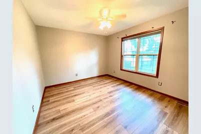 S77W18475  Janesville Rd, Muskego, WI 53150 - Photo 24