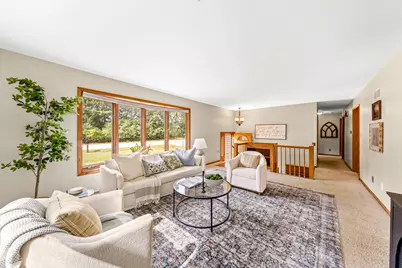 228 N Sawyer Rd, Summit, WI 53066 - Photo 8