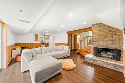 228 N Sawyer Rd, Summit, WI 53066 - Photo 18