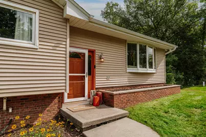 228 N Sawyer Rd, Summit, WI 53066 - Photo 4
