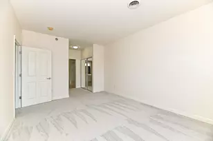 4120 S Lake Dr, Saint Francis, WI 53235 - Photo 24