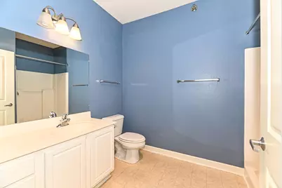4120 S Lake Dr #C355, Saint Francis, WI 53235 - Photo 20