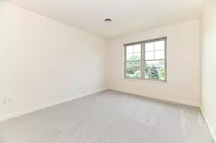 4120 S Lake Dr, Saint Francis, WI 53235 - Photo 14