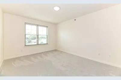 4120 S Lake Dr #C355, Saint Francis, WI 53235 - Photo 18