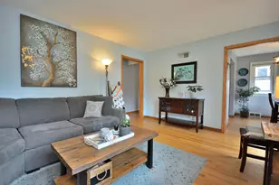202 E Norwich St, Milwaukee, WI 53207 - Photo 6