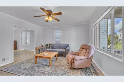 315  Smith St, Plymouth, WI 53073 - Photo 4