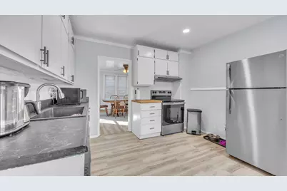 315  Smith St, Plymouth, WI 53073 - Photo 10