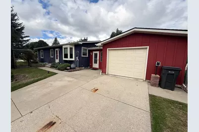 12328 W Walker St, West Allis, WI 53214 - Photo 20