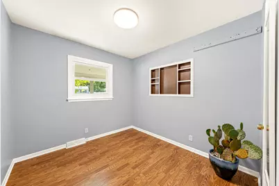 1376  Aldoro Dr, Waukesha, WI 53188 - Photo 18
