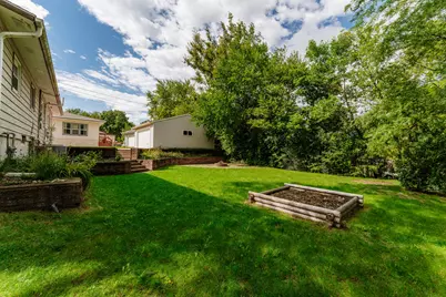 1376  Aldoro Dr, Waukesha, WI 53188 - Photo 34