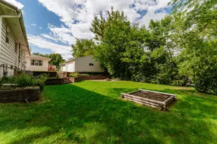 1376 Aldoro Dr, Waukesha, WI 53188 - Photo 34