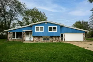 4703 7 Mile Rd, Racine, WI 53402 - Photo 1