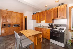 1020 College Ave, Racine, WI 53403 - Photo 8