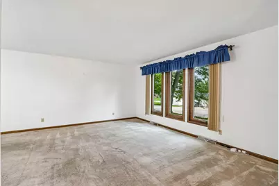 685  Oak Dr, Jefferson, WI 53549 - Photo 2