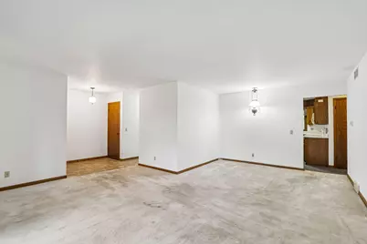 685  Oak Dr, Jefferson, WI 53549 - Photo 6